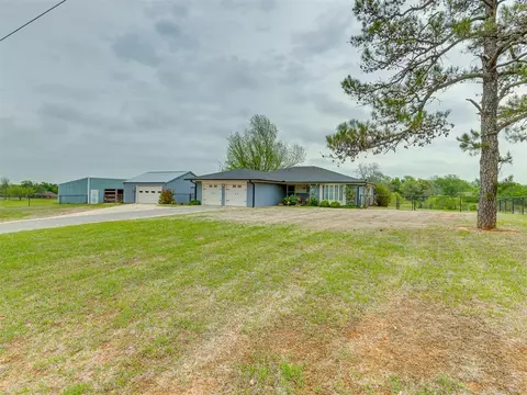 4418 S May Ave, Newcastle, OK 73065