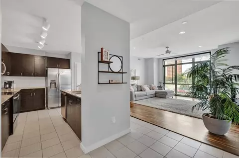 Entry Way - 401 E Boyd #302, Norman, OK 73069 photo 1 of 2