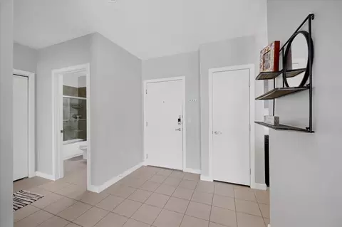 Entry Way - 401 E Boyd #302, Norman, OK 73069 photo 2 of 2