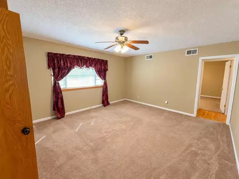Bedroom - 205 S Highland Dr, Erick, OK 73645 photo 6 of 6