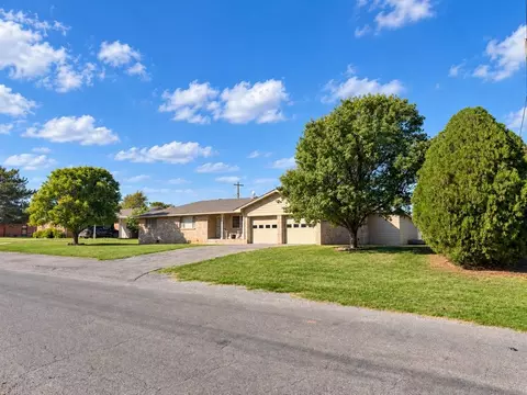 Other - 205 S Highland Dr, Erick, OK 73645 photo 1 of 8