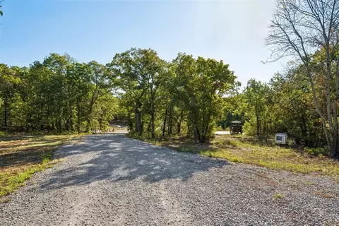 Exterior - 44501 Avoca Rd, Asher, OK 74826 photo 2 of 10