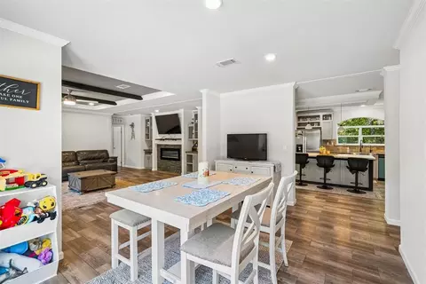 Dining - 44501 Avoca Rd, Asher, OK 74826 photo 2 of 2