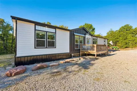 Exterior - 44501 Avoca Rd, Asher, OK 74826 photo 5 of 10