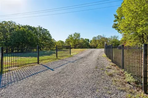 Exterior - 44501 Avoca Rd, Asher, OK 74826 photo 1 of 10