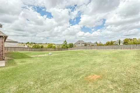 Exterior - 1663 NW 35th Ter, Newcastle, OK 73065 photo 4 of 5