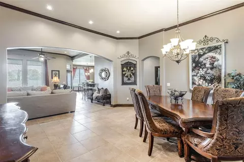 Dining - 1663 NW 35th Ter, Newcastle, OK 73065 photo 2 of 4