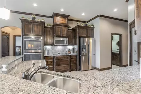 Kitchen - 1663 NW 35th Ter, Newcastle, OK 73065 photo 1 of 3