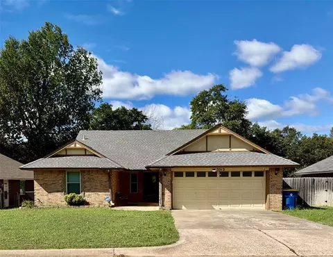 3513 Clarke St, Choctaw, OK 73020
