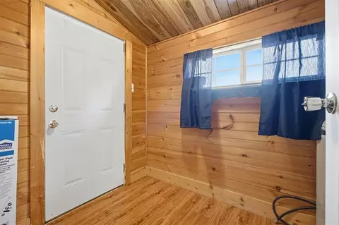Entry Way - 1021 E Walnut St, Altus, OK 73521 photo 1 of 1
