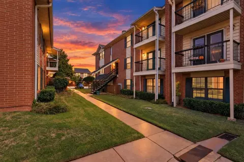 4400 Hemingway Dr #256, Oklahoma City, OK 73118