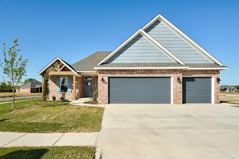 1801 Zainab Ln, Yukon, OK 73099