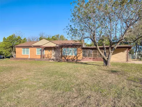 2608 Mickey Rd, Del City, OK 73115