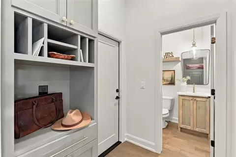 Entry Way - 8041 Silver Spur, Arcadia, OK 73007 photo 3 of 3
