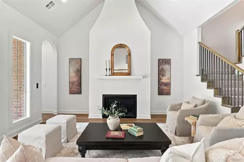 Living - 8041 Silver Spur, Arcadia, OK 73007 photo 4 of 4