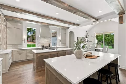 Kitchen - 8041 Silver Spur, Arcadia, OK 73007 photo 2 of 9