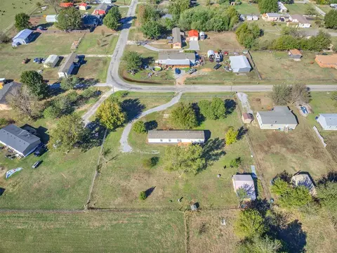326 S Cherry Ave, Union City, OK 73090