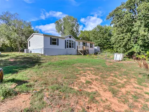 10300 Liberty Oak Dr, Oklahoma City, OK 73165