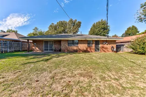 Exterior - 3728 N Bryan Ave, Bethany, OK 73008 photo 8 of 8