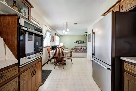 Kitchen - 3728 N Bryan Ave, Bethany, OK 73008 photo 6 of 6
