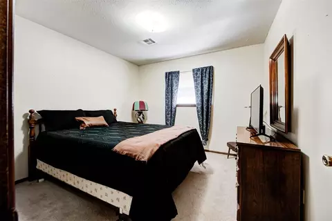 Bedroom - 3728 N Bryan Ave, Bethany, OK 73008 photo 6 of 7