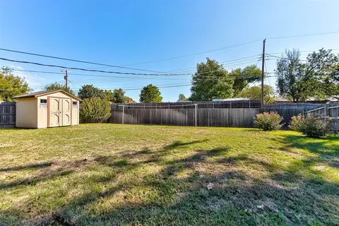 Exterior - 3728 N Bryan Ave, Bethany, OK 73008 photo 6 of 8