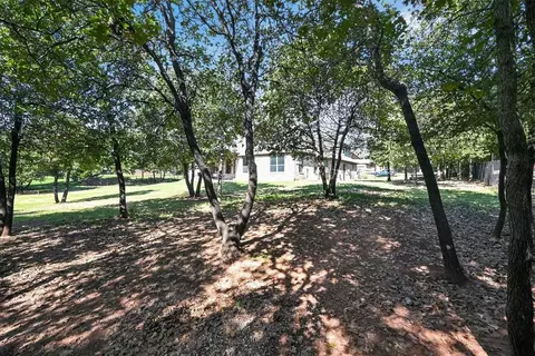 Exterior - 3407 Rustic Holw, Guthrie, OK 73044 photo 5 of 7
