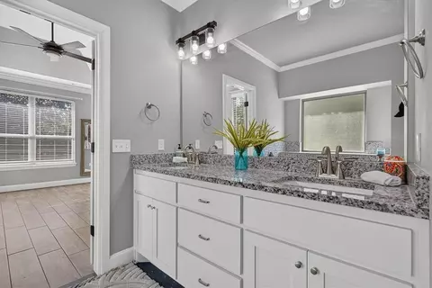 Bath - 3407 Rustic Holw, Guthrie, OK 73044 photo 1 of 5