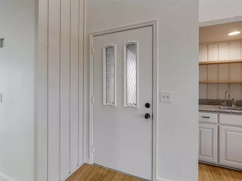 Entry Way - 103 Willoway Dr, Norman, OK 73072 photo 1 of 3