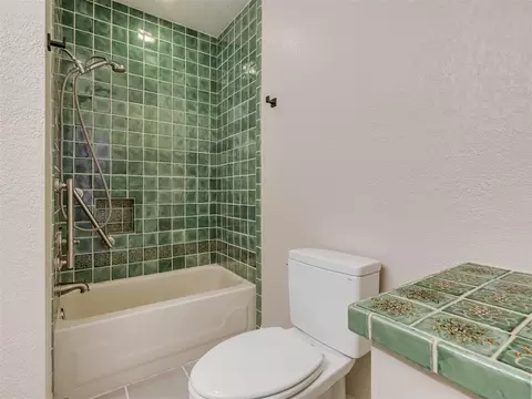 Bath - 103 Willoway Dr, Norman, OK 73072 photo 5 of 6