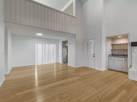Living - 103 Willoway Dr, Norman, OK 73072 photo 2 of 8