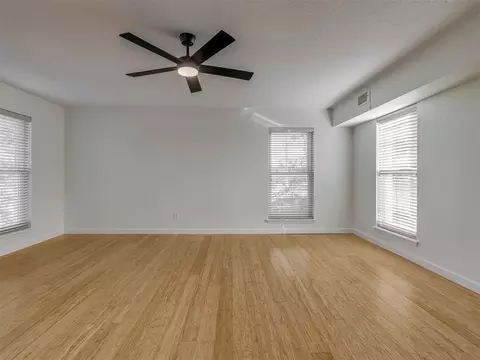 Living - 103 Willoway Dr, Norman, OK 73072 photo 6 of 8