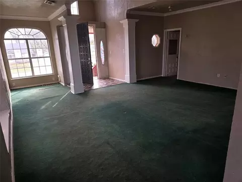 Living - 223 S Oak St, Apache, OK 73006 photo 4 of 6