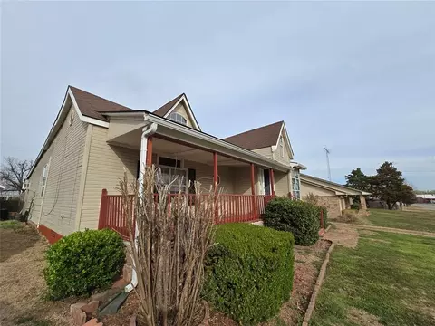 Other - 223 S Oak St, Apache, OK 73006 photo 3 of 6