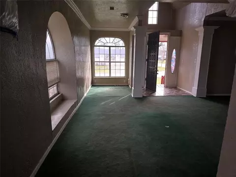 Living - 223 S Oak St, Apache, OK 73006 photo 5 of 6
