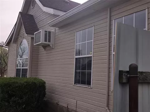 Exterior - 223 S Oak St, Apache, OK 73006 photo 5 of 7