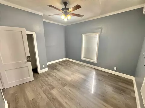 Bedroom - 207 E Liveoak St, Altus, OK 73521 photo 2 of 2