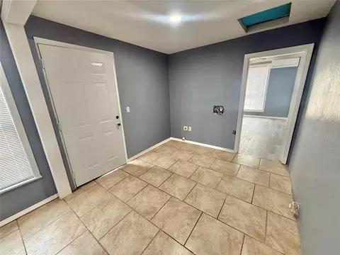 Other - 207 E Liveoak St, Altus, OK 73521 photo 4 of 5