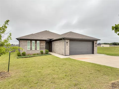 2406 Heather Rd, Blanchard, OK 73010