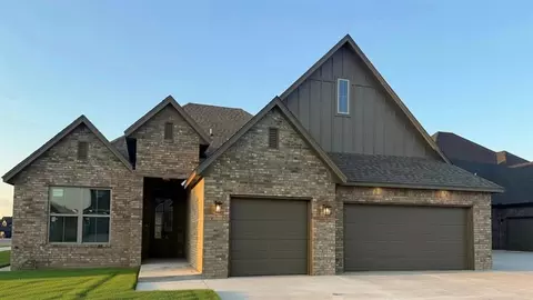 11517 NW 103rd St, Yukon, OK 73099