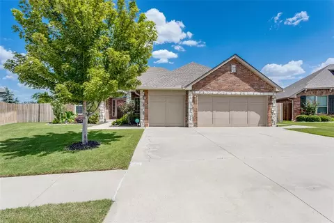 13608 Lark Ln, Oklahoma City, OK 73142