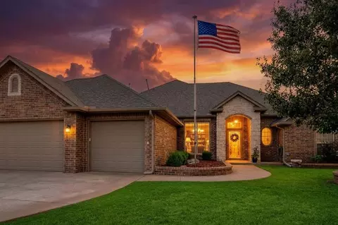 8616 NW 113th Ct, Oklahoma City, OK 73162
