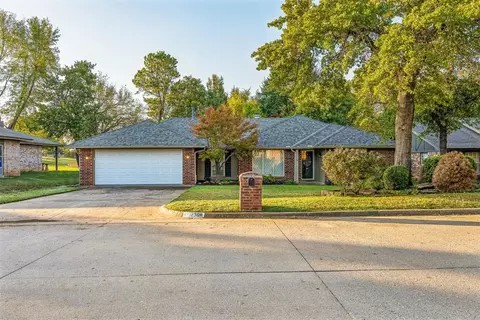 12308 Goldsborough Rd, Midwest City, OK 73130
