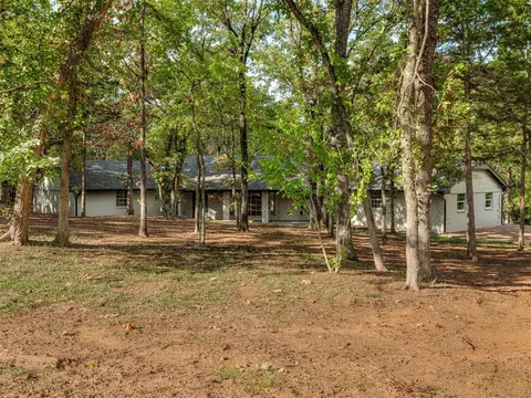 3814 Flora Dr, Norman, OK 73026