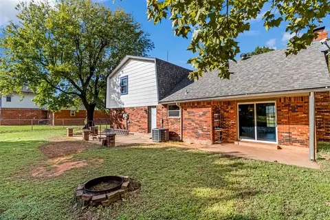 Exterior - 324 E Carson Ln, Mustang, OK 73064 photo 12 of 12