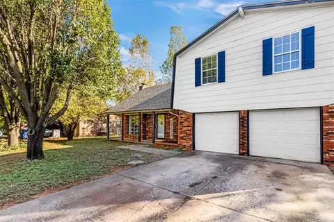 Exterior - 324 E Carson Ln, Mustang, OK 73064 photo 2 of 12