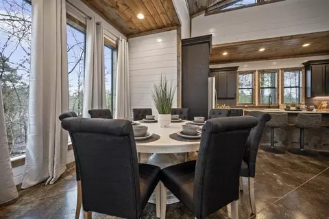 Dining - 742 Scrub Oak Trl, Broken Bow, OK 74728 photo 1 of 2