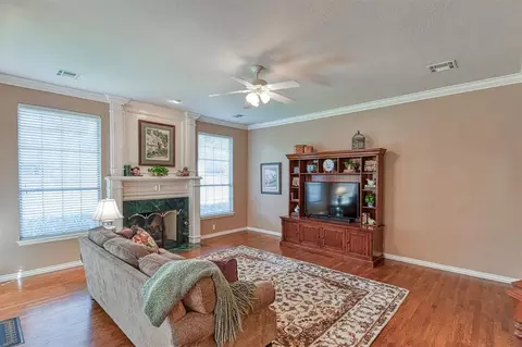 Living - 1016 Hearthstone, Norman, OK 73072 photo 2 of 6