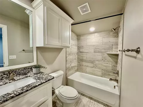 Bath - 1604 NE 33rd Ter, Moore, OK 73160 photo 1 of 7