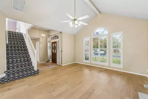 Living - 5116 Ladbrook St, Norman, OK 73072 photo 1 of 6